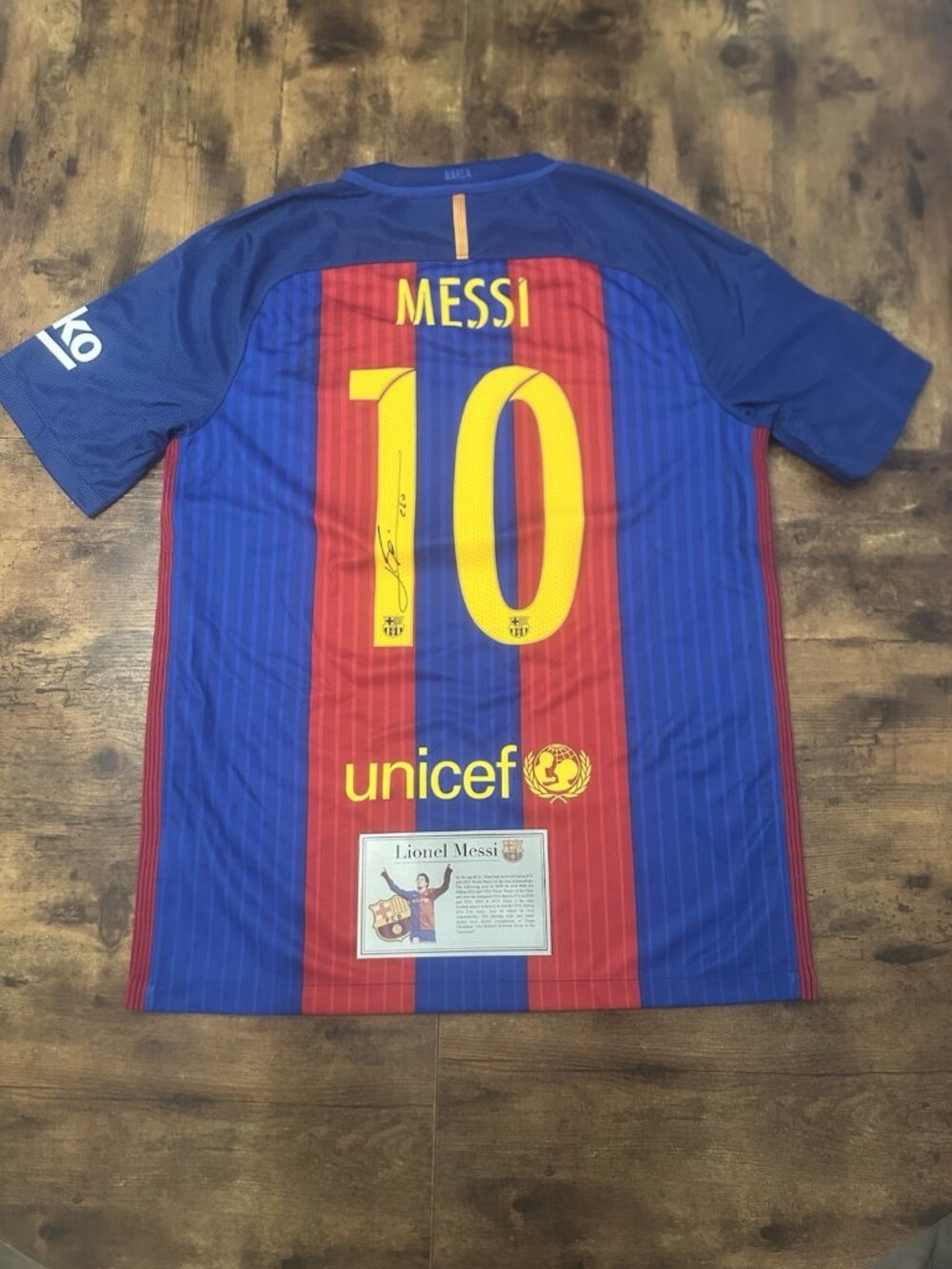 Lionel Messi Autographed Barcelona Jersey Fanatics